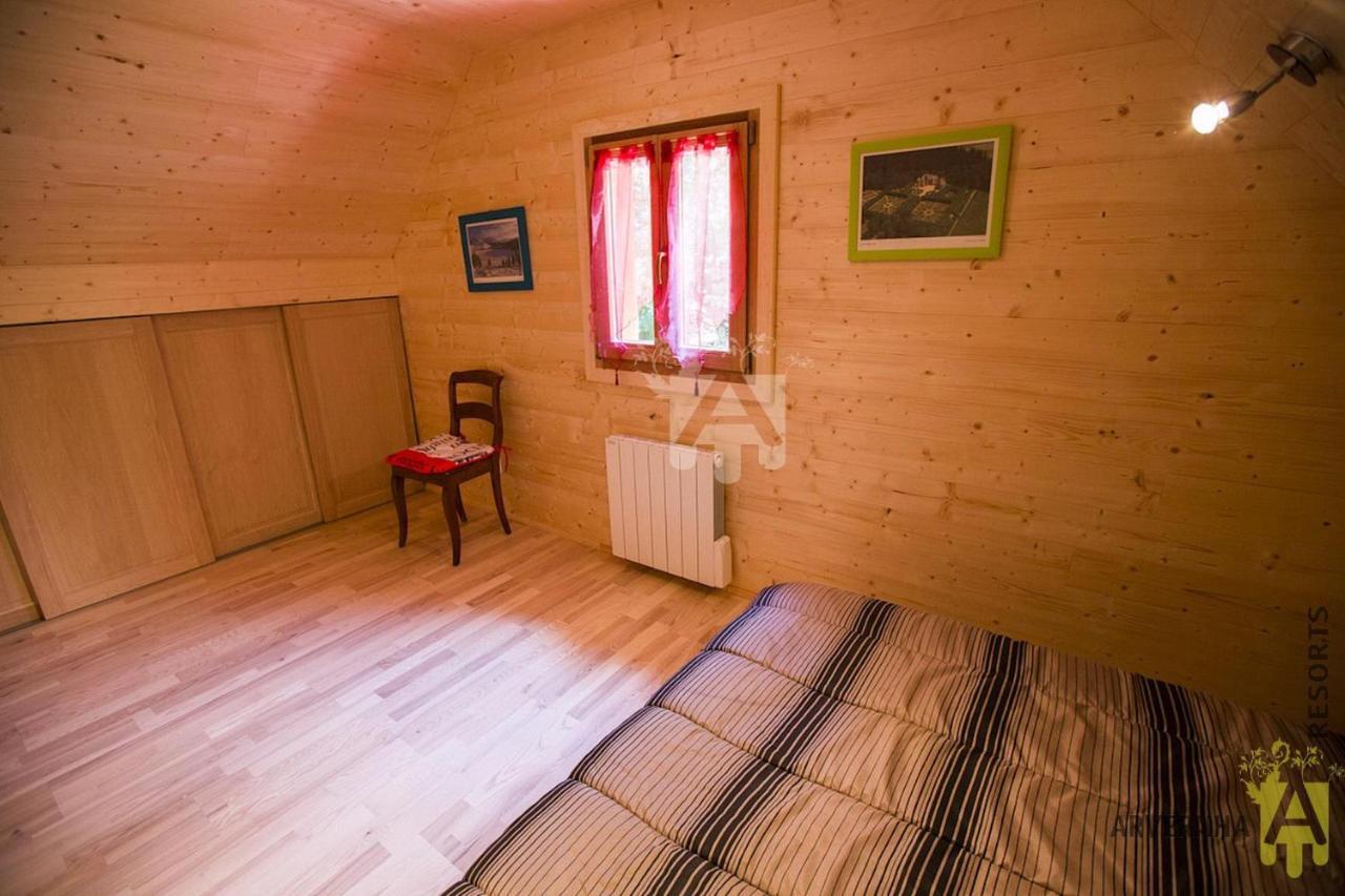Chalet Des Noisettes Murol Exterior foto